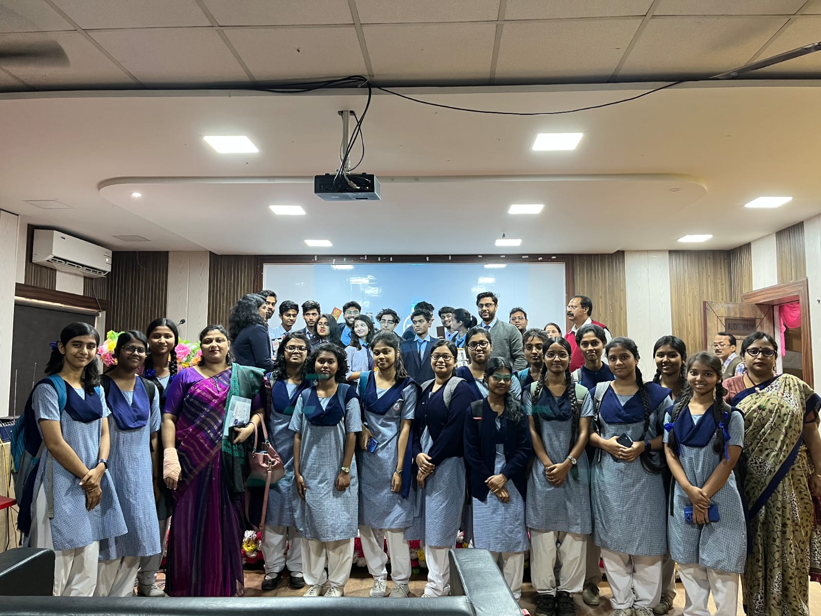 School students engaged in GNIT workshop